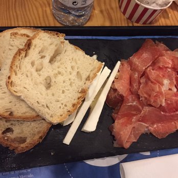 Time Out Market - Bread, meat and cheese platter - Public Markets Near Me - Lisbon, 11