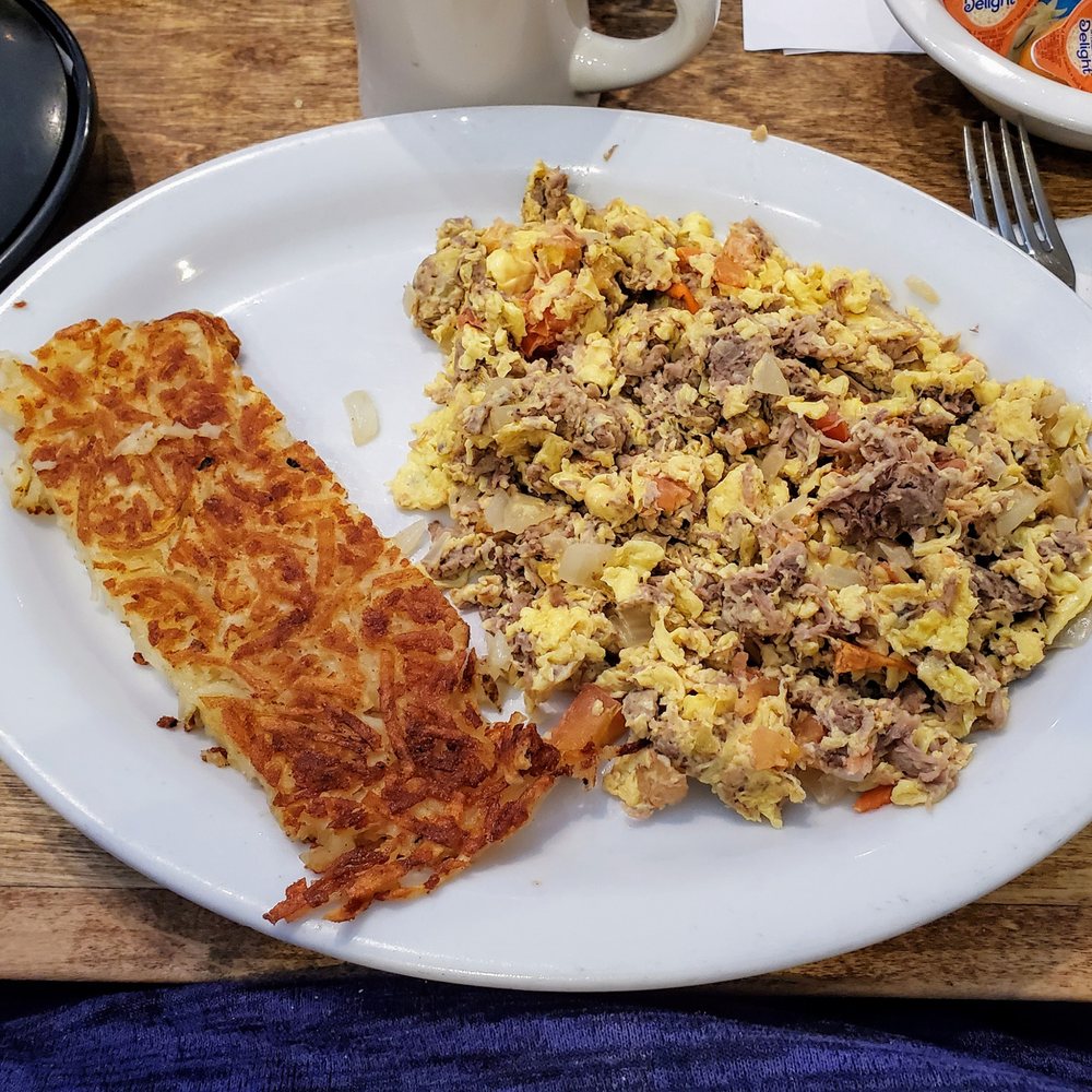 The Egg House - Machaca and hash browns - Breakfast & Brunch Near Me - Simi Valley, California The Egg House - Machaca and hash browns - Breakfast & Brunch Near Me - Simi Valley, California