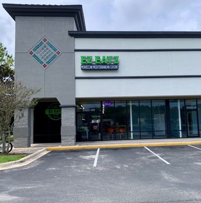 EZ Eatz by Yaya by null