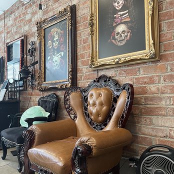 Karma Beverly Hills - interior - Piercing Near Me - Beverly Hills, California