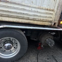 Anderson Mobile Tire Shop - Semi truck tire change