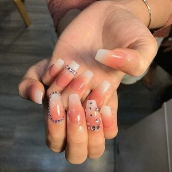 Lavish Nails & Spa - Nail Salons Near Me - Chesterfield, Virginia