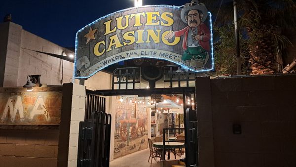Lutes Casino by null