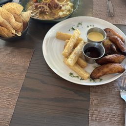 Plantanos Platanos Y Yucas and FISH CEVICHE SMALL