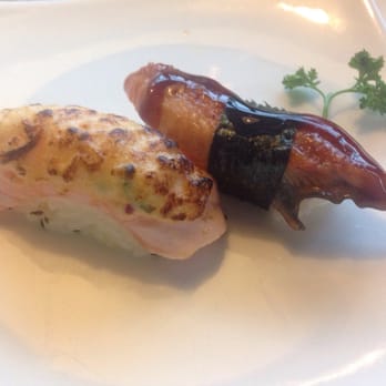 Kokusai - Paling en zalm met kaas nigiru - Sushi Bars Near Me - Amstelveen, New Hampshire Kokusai - Paling en zalm met kaas nigiru - Sushi Bars Near Me - Amstelveen, New Hampshire
