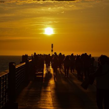 Hermosa Beach Pier - Beaches Near Me - Hermosa Beach, California Hermosa Beach Pier - Beaches Near Me - Hermosa Beach, California