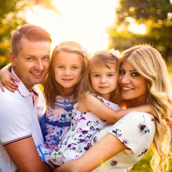 Golden Charm Photography - Family photographer | Chicago IL