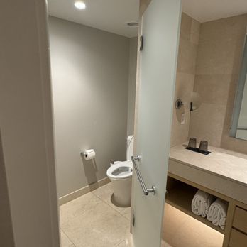 The Newbury Boston - Bathroom - Hotels Near Me - Boston, Massachusetts The Newbury Boston - Bathroom - Hotels Near Me - Boston, Massachusetts