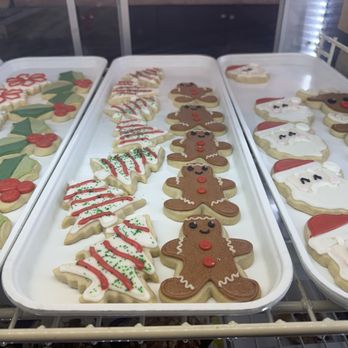 Honey Bee Bakery - Cafes Near Me - Medina, Ohio