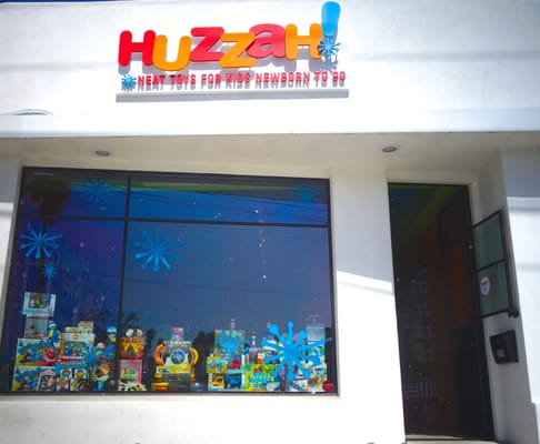 Huzzah! Toys by null