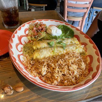 Lupe Tortilla Mexican Restaurant - Lunch green chicken enchiladas - Mexican Near Me - Houston, Texas Lupe Tortilla Mexican Restaurant - Lunch green chicken enchiladas - Mexican Near Me - Houston, Texas