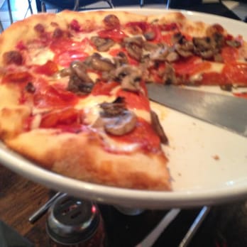 Maria S Italian Kitchen Takeout Delivery 166 Photos 399 Reviews Italian 13353 Ventura Blvd Sherman Oaks Sherman Oaks Ca Restaurant Reviews Phone Number Menu Yelp