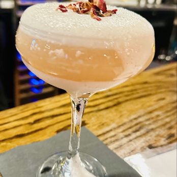 Parlor House Bistro - New American Near Me - Dunedin, Florida