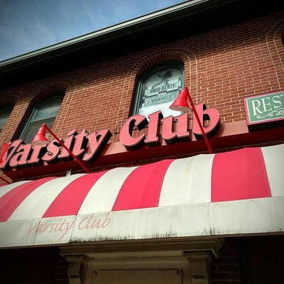 Varsity Club Restaurant & Bar by null