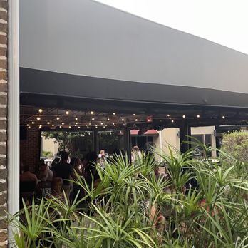 Frankie Bones Hilton Head - Outdoor eating - Italian Near Me - Hilton Head Island, South Carolina Frankie Bones Hilton Head - Outdoor eating - Italian Near Me - Hilton Head Island, South Carolina