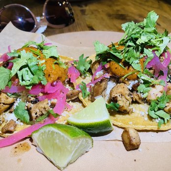 Minero - Chicken taco - Mexican Near Me - Atlanta, Georgia