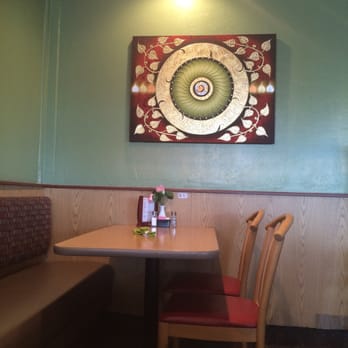 Thai Lotus Restaurant - Decor - Thai Near Me - Phoenix, Arizona
