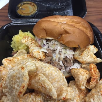 Saddleback BBQ - Pulled pork sandwich with pork rinds (amazing!) and jalapeño cornbread. - Barbeque Near Me - Lansing, Michigan Saddleback BBQ - Pulled pork sandwich with pork rinds (amazing!) and jalapeño cornbread. - Barbeque Near Me - Lansing, Michigan