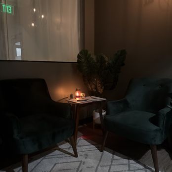 Thai Stretch Bodywork - Waiting area - Day Spas Near Me - Denver, Colorado Thai Stretch Bodywork - Waiting area - Day Spas Near Me - Denver, Colorado