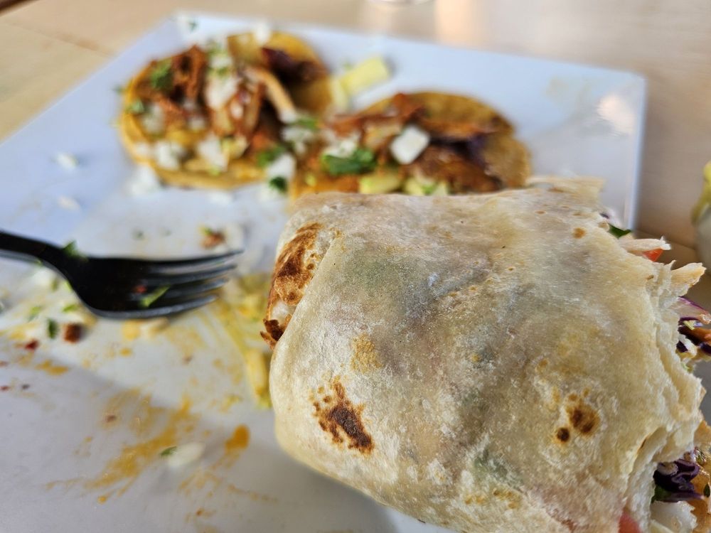 Los Tacos