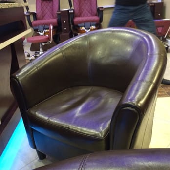 Foxy Nails & Spa - Even the chairs where you're your polish dry are nicer than most nail shops. - Nail Salons Near Me - Birmingham, Alabama