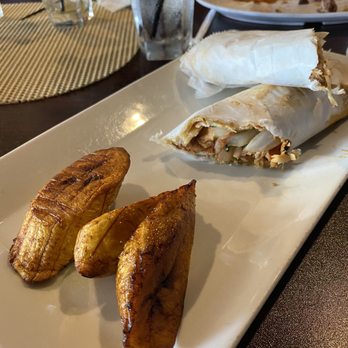 Ike's Cafe and Grill - Chicken Shawarmas (African Gyros) - African Near Me - Norcross, Georgia