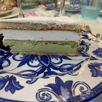 Divo Diva - Pistachio slice - Cafes Near Me - San Diego, California