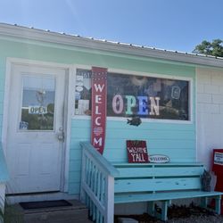 Mineral Springs Seafood & Bait - Front door
