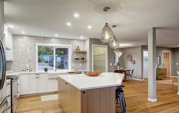 Lake Forest Park Remodel - This house was a complete remodel including new bathroom and kitchen, new decks, total basement remodel with sliding glass walls. Lake Forest Park Remodel - This house was a complete remodel including new bathroom and kitchen, new decks, total basement remodel with sliding glass walls.