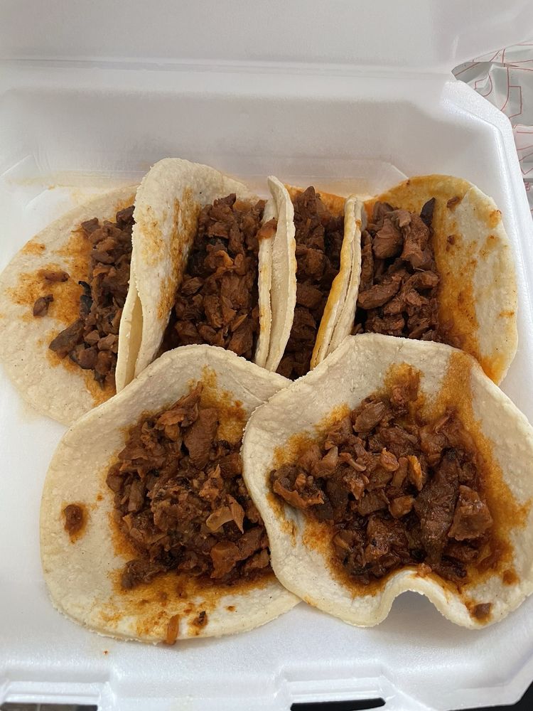 Food from Taqueria El Paraiso