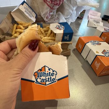 White Castle - White Castle CHEESE SLIDER CAL 170-180 - Fast Food Near Me - Las Vegas, Nevada White Castle - White Castle CHEESE SLIDER CAL 170-180 - Fast Food Near Me - Las Vegas, Nevada