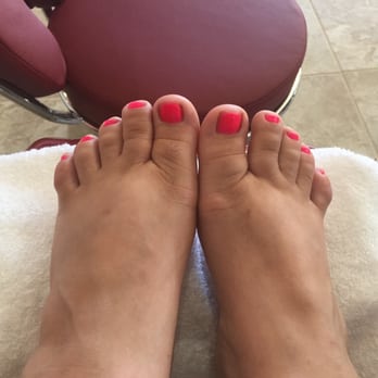 Candy Nails & Spa - Hot pink! Good selection of nail colors! - Nail Salons Near Me - Vancouver, Washington
