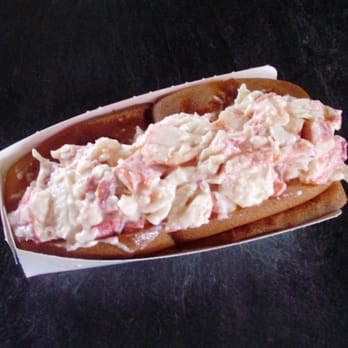 Lunt's Dockside Deli - best lobster roll ever! - Seafood Near Me - Frenchboro, Maine