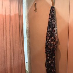 Lonely Boutique - Dressing room