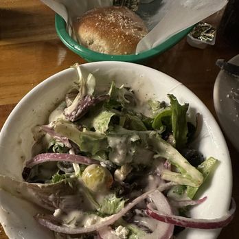 Luigi’s Italian Grill - Hellena side salad and the delicious bread - Italian Near Me - Madison, Alabama Luigi’s Italian Grill - Hellena side salad and the delicious bread - Italian Near Me - Madison, Alabama