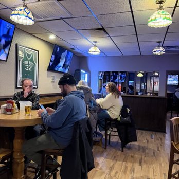 Walter's On North - Bars Near Me - Milwaukee, Wisconsin