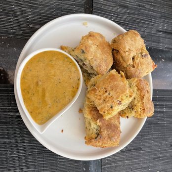 Hamptons - Cheddar, bacon and herbs biscuits - Wine Bars Near Me - Sumter, South Carolina Hamptons - Cheddar, bacon and herbs biscuits - Wine Bars Near Me - Sumter, South Carolina