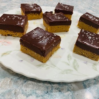 port belly chefs - Peanut butter and chocolate bars for dessert - Caterers Near Me - Port Washington, New York