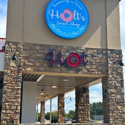 Holt’s Sweet Shop