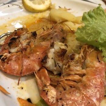 Restaurante Beira-Mar - Shrimp and squid skewers - Tapas/Small Plates Near Me - Angra do Heroísmo, 20