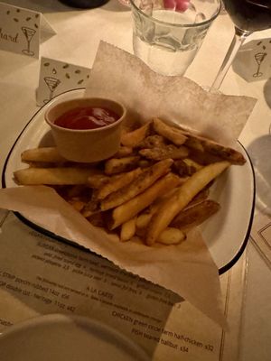 Chilmark Tavern by null