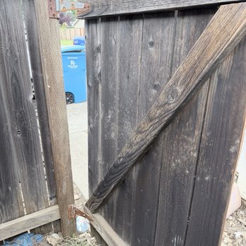 Pereira Fencing - Before - Fences & Gates Near Me Pereira Fencing - Before - Fences & Gates Near Me