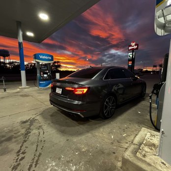 Kian Motors - Used Car Dealers Near Me - Plano, Texas Kian Motors - Used Car Dealers Near Me - Plano, Texas