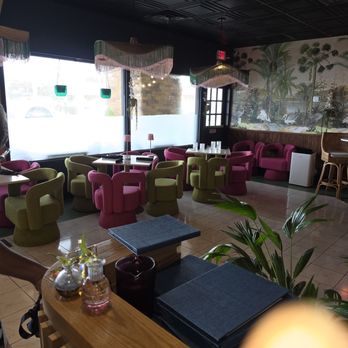 Ponte Vedra Wine Bar - Inside - Wine Bars Near Me - Ponte Vedra Beach, Florida