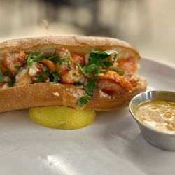 Chula Seafood Uptown - Lobster Roll