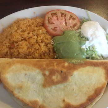 Chilangos Mexican Restaurant - Shrimp rellena quesadilla - Mexican Near Me - Woodbury, Tennessee Chilangos Mexican Restaurant - Shrimp rellena quesadilla - Mexican Near Me - Woodbury, Tennessee
