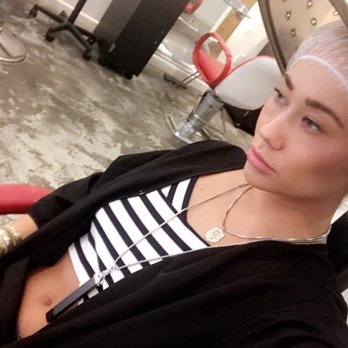 Rua Salon - Conditioning treatment in progress - Hair Salons Near Me - Studio City, California Rua Salon - Conditioning treatment in progress - Hair Salons Near Me - Studio City, California