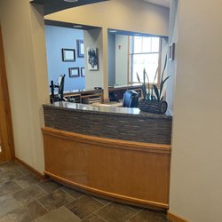 Rob D Lyons, DDS - Ponderosa Smiles - When you walk in
