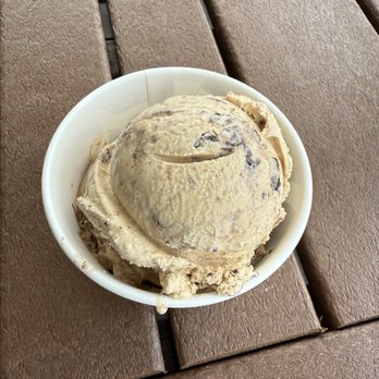 Big Chill - Cappuccino Crunch - Ice Cream & Frozen Yogurt Near Me - Trophy Club, Texas Big Chill - Cappuccino Crunch - Ice Cream & Frozen Yogurt Near Me - Trophy Club, Texas