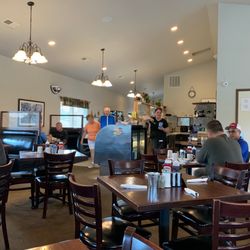 Rhinelander Family Restaurant - Nice bright, clean atmosphere.